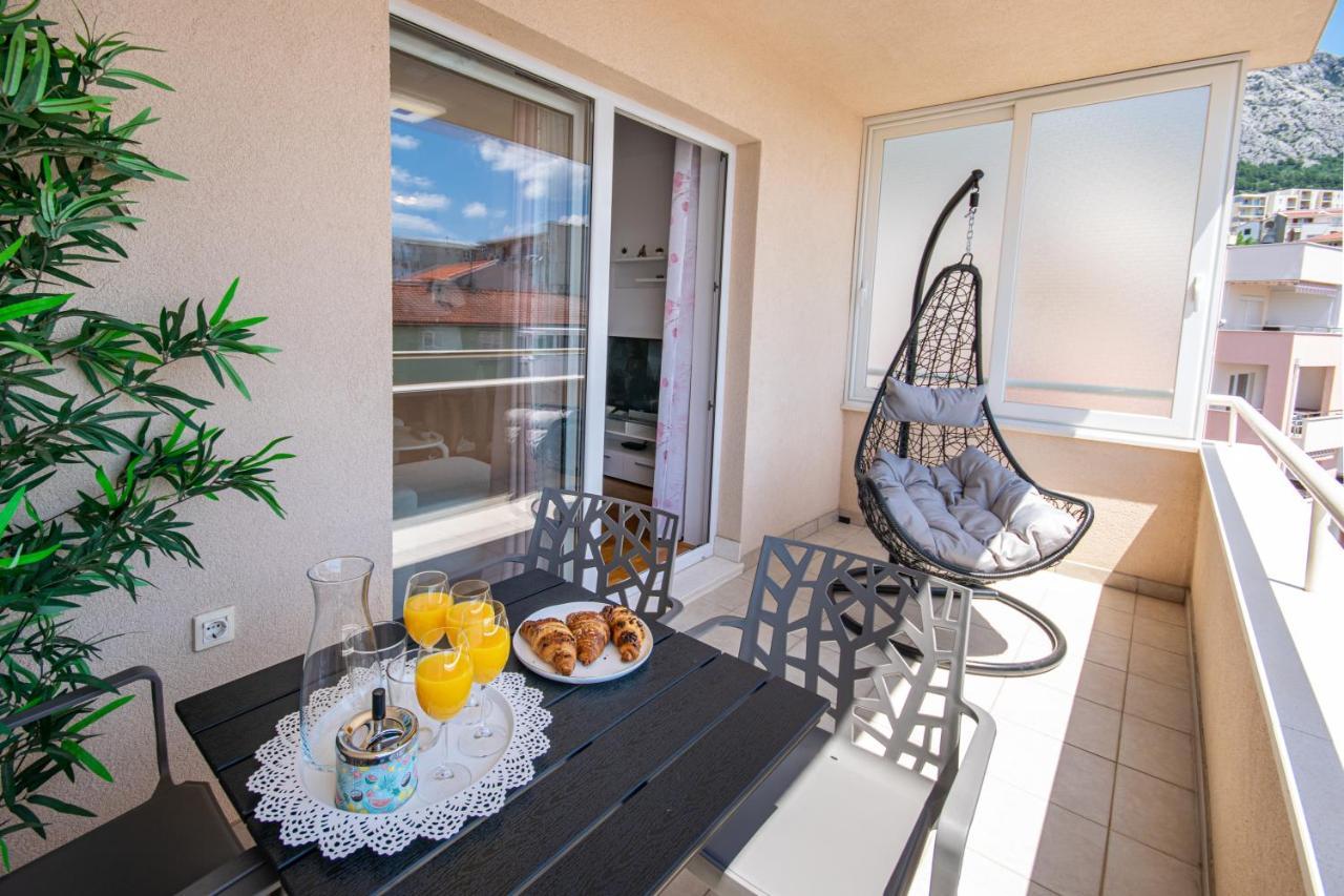Apartman Sara *